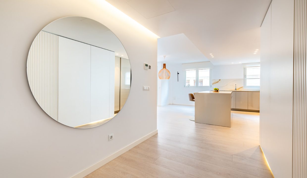 Recepcion del piso y vista abierta - luces led