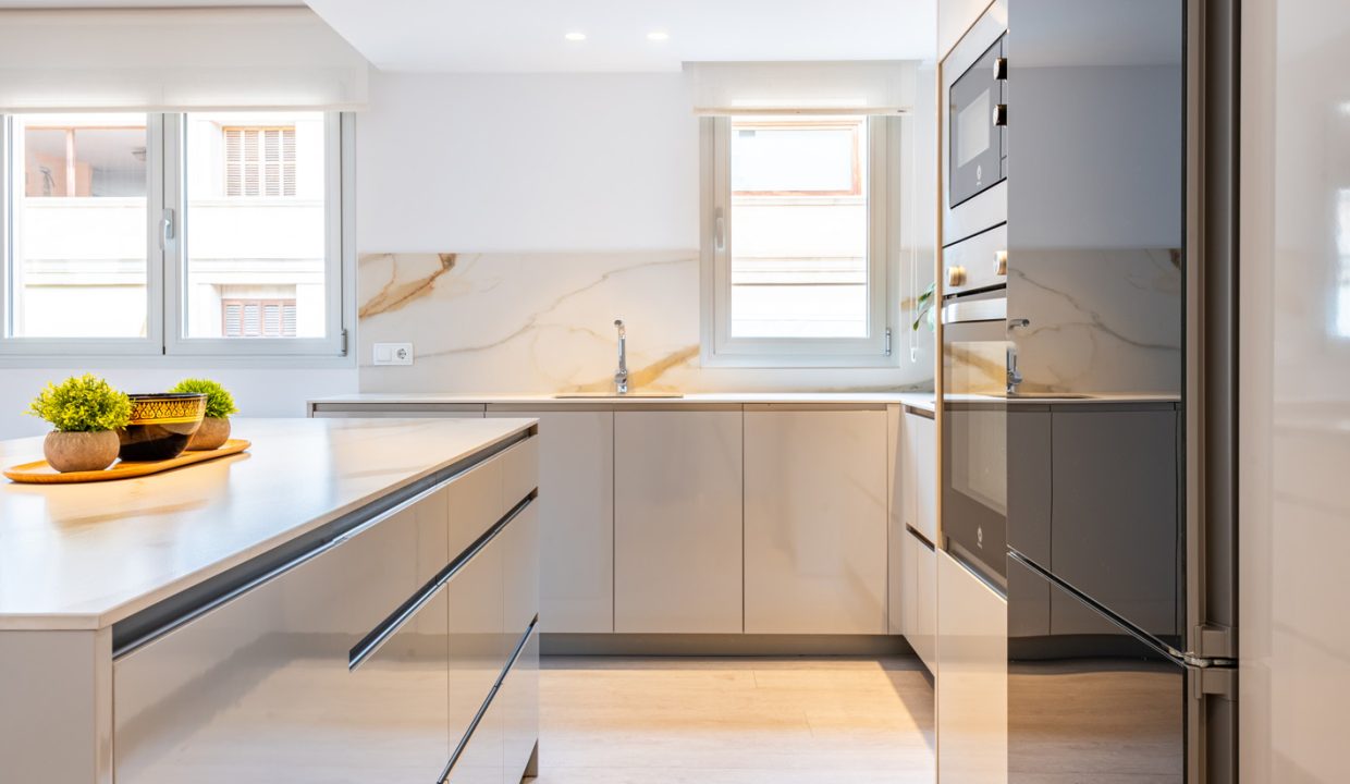 doble ventanal en la cocina - Luz natural en toda la casa